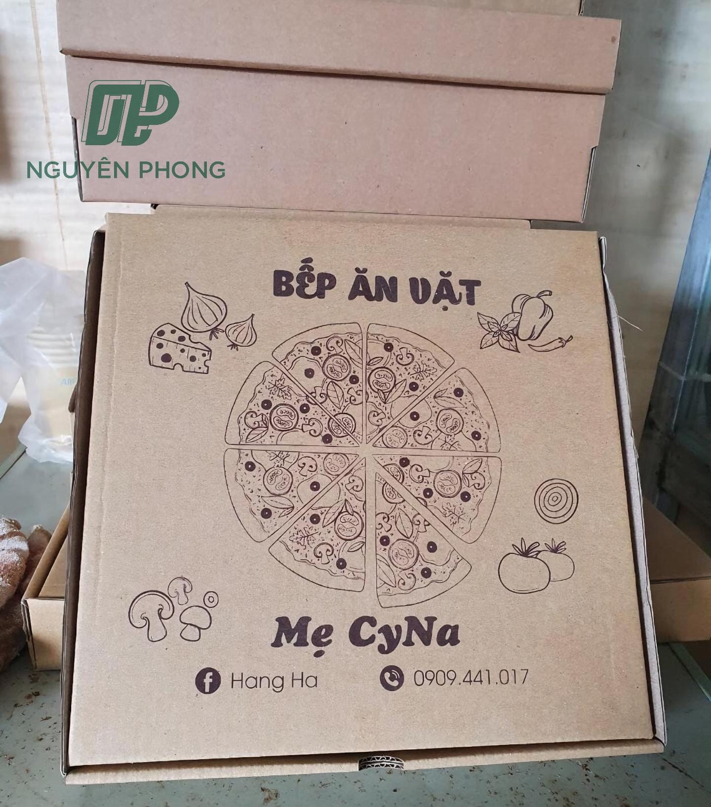 in hộp pizza