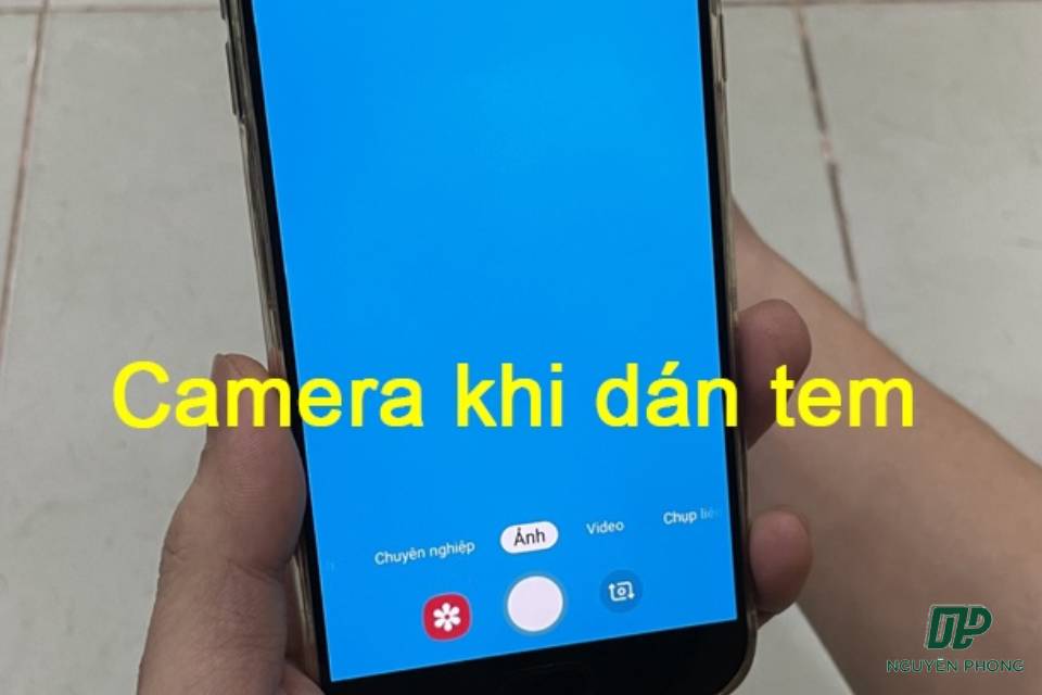 Màn hình camera sau khi dán tem, giúp bảo mật tuyệt đối